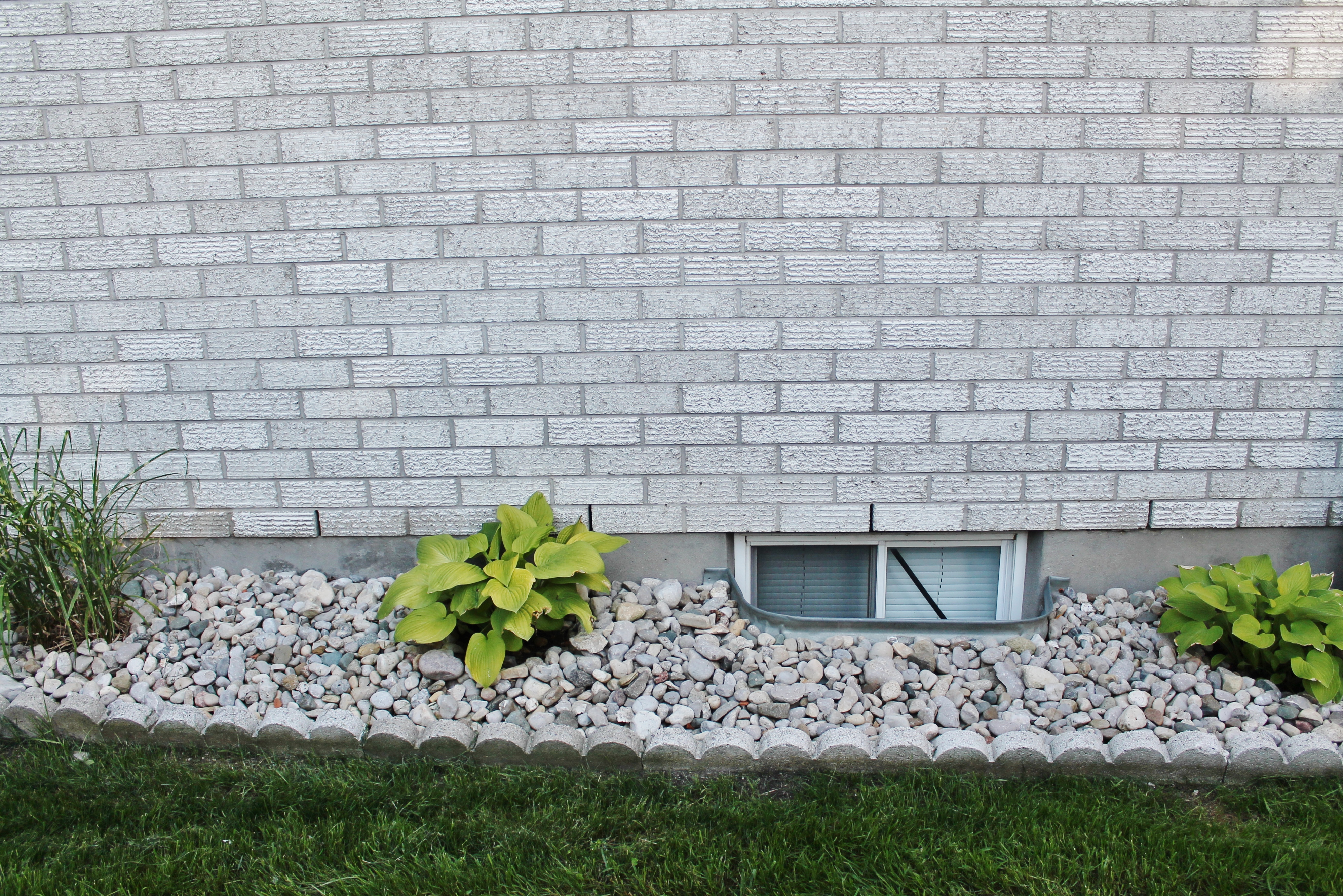 Exterior window landscaping